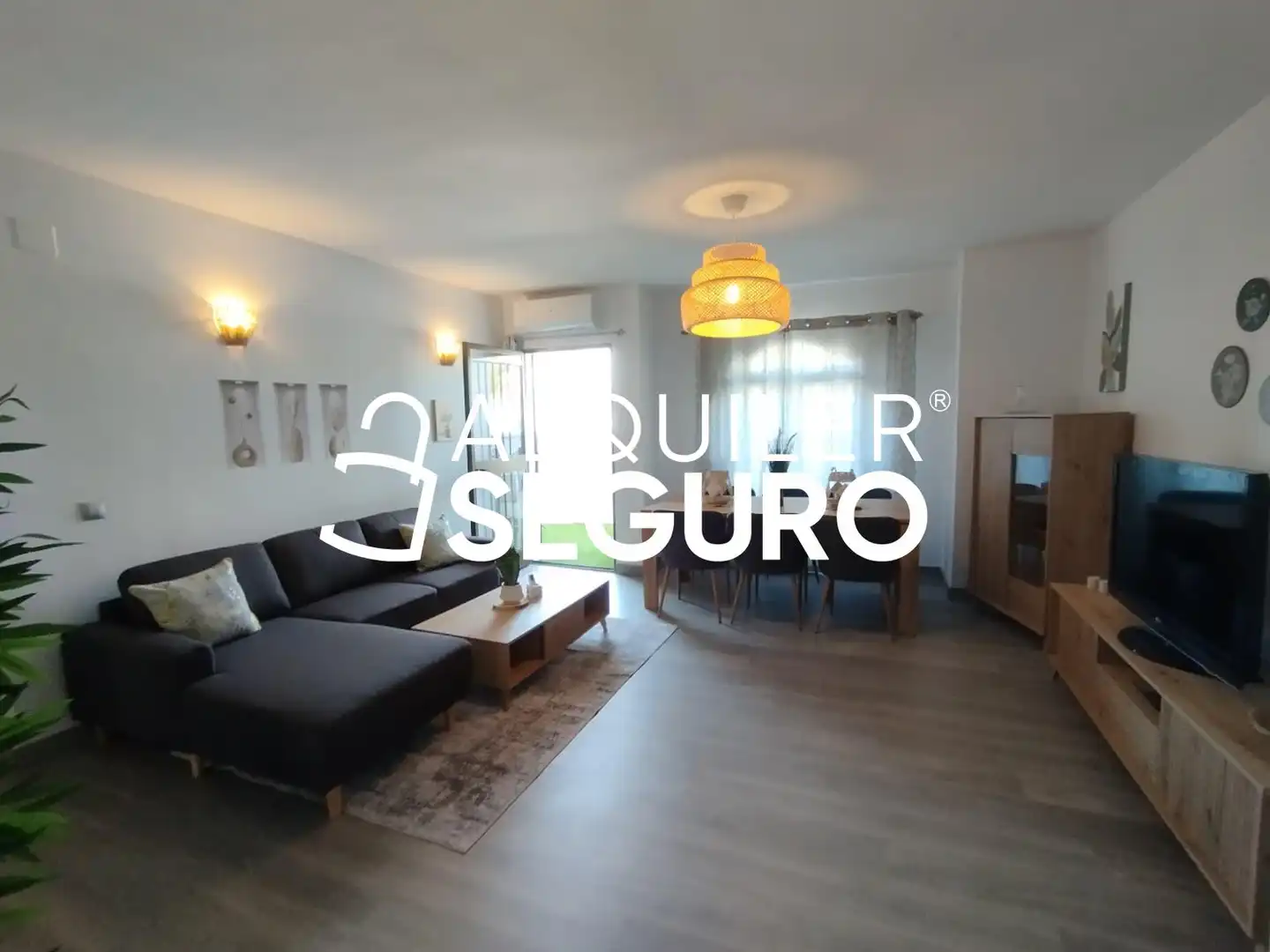 Wohnzimmer von Wohnung zur Miete in Mijas mit Terrasse, Schwimmbad und Möbliert
