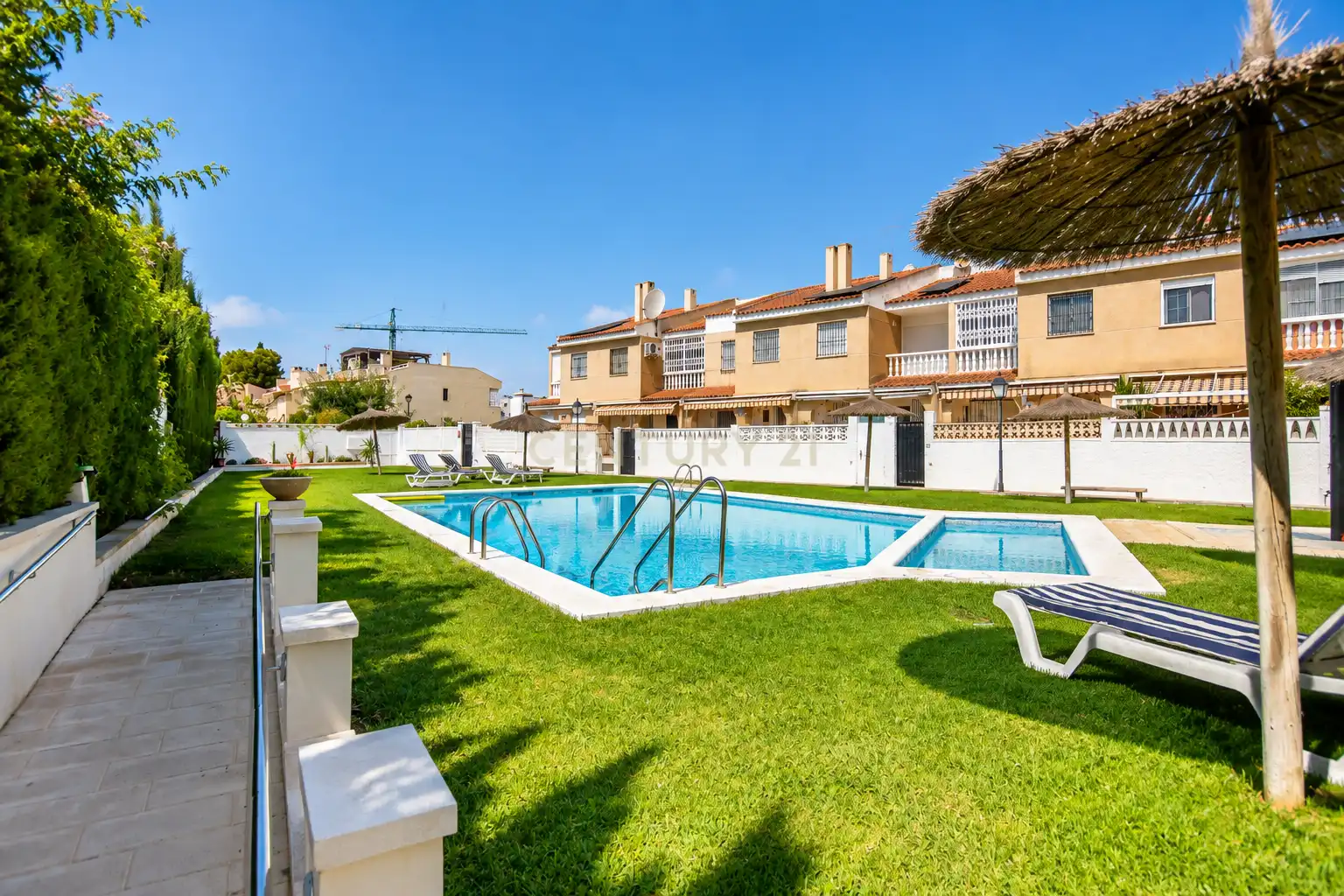 Piscina de Casa o xalet en venda en Sant Joan d'Alacant amb Aire condicionat, Forn i Rentadora