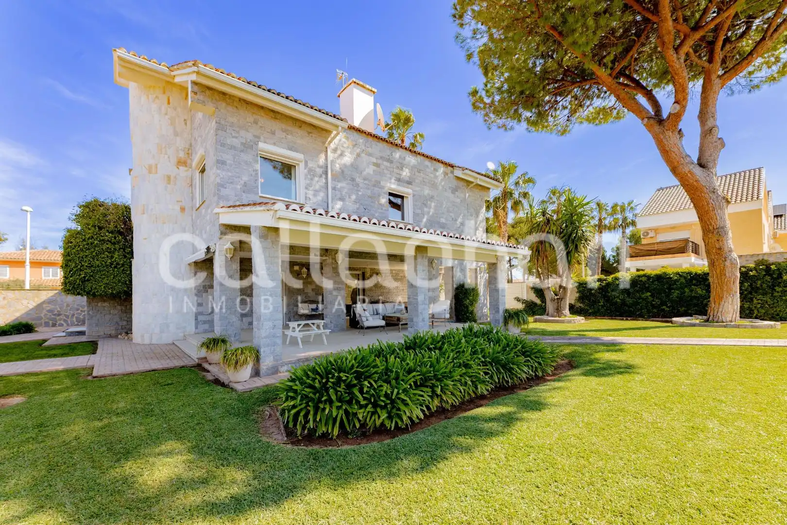 Jardín de Casa o chalet en venta en Sagunto / Sagunt con Aire acondicionado, Calefacción y Jardín privado