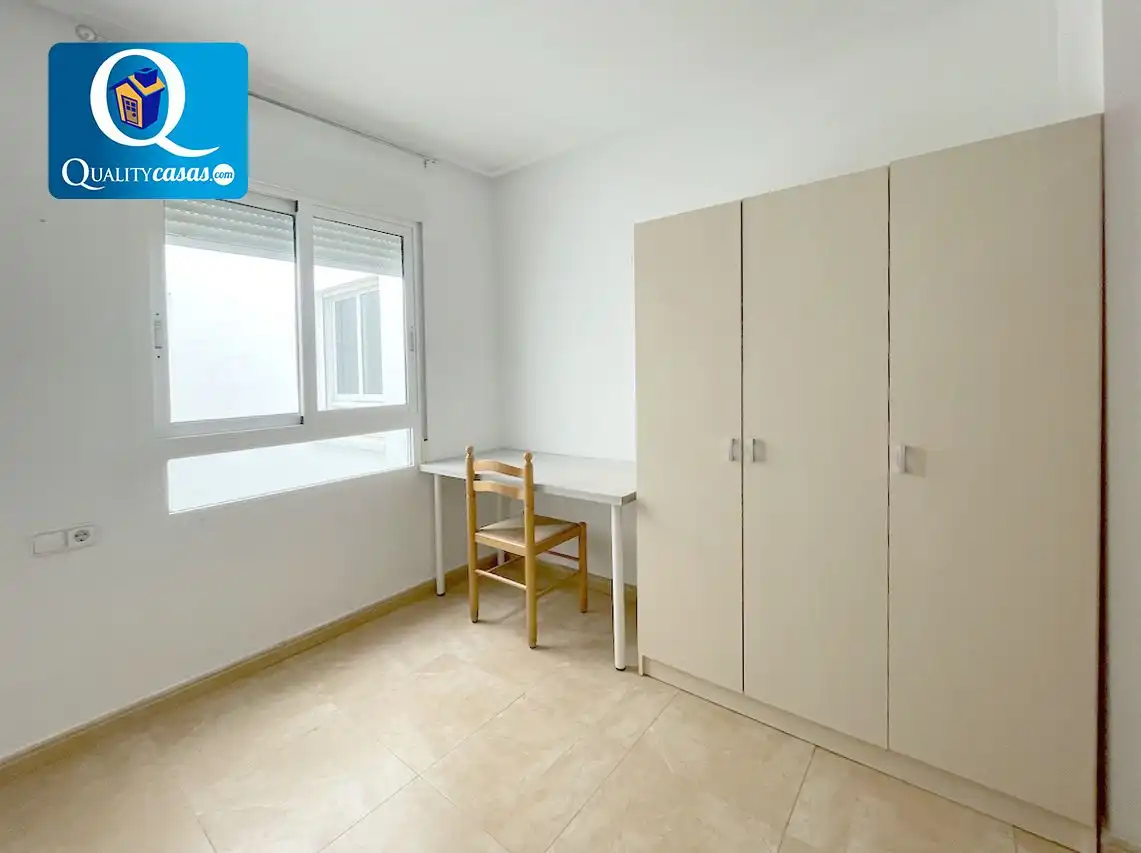 Schlafzimmer von Wohnungen zum Verkauf in Elche / Elx mit Klimaanlage und Abstellraum