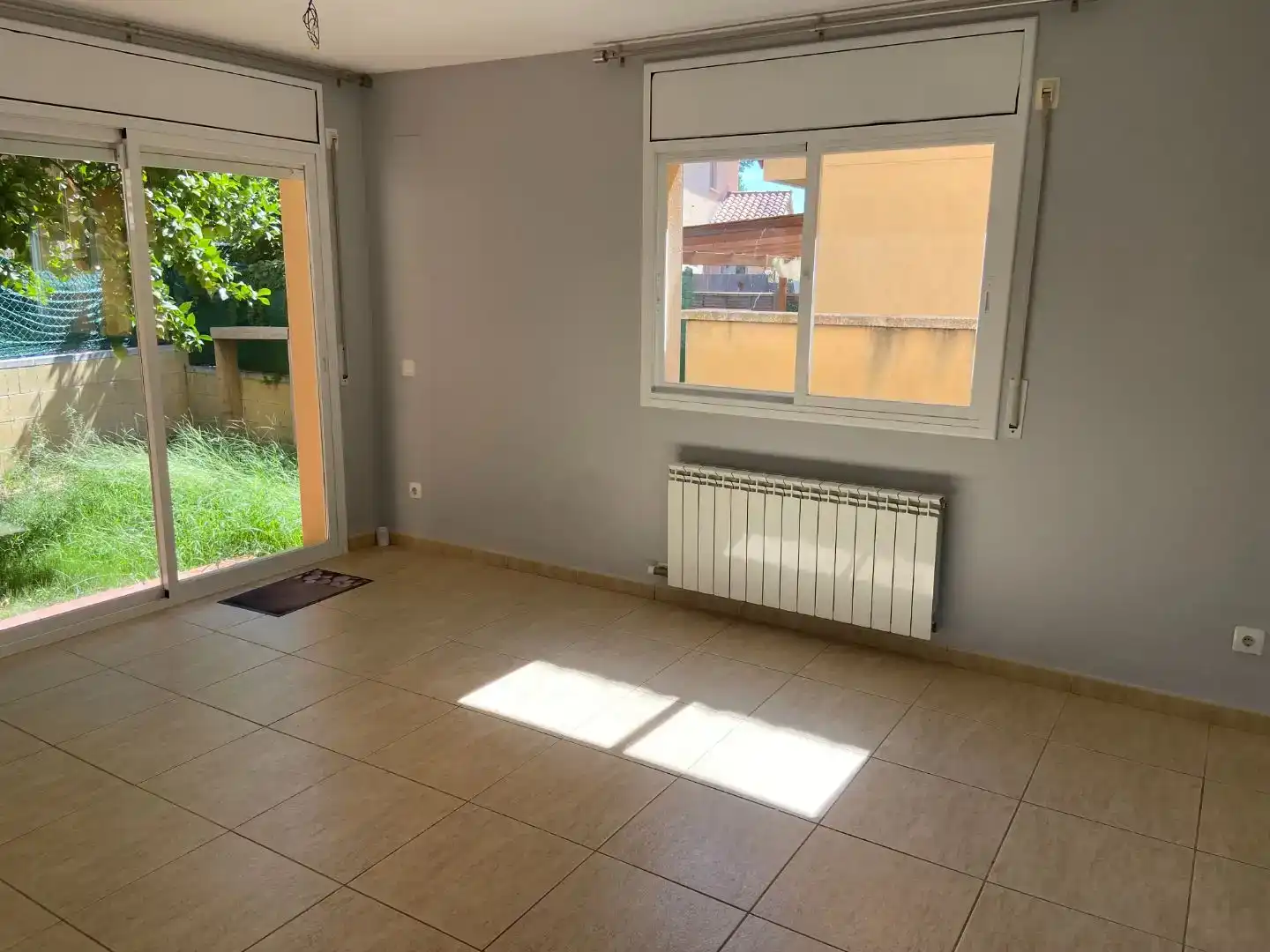 Sala d'estar de Casa o xalet en venda en Vinyols i els Arcs