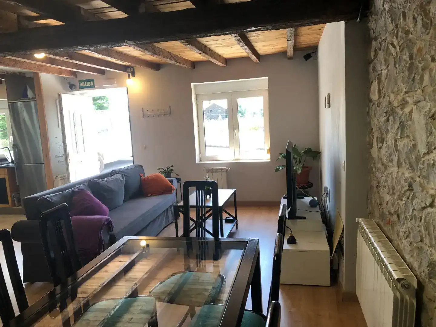 Wohnzimmer von Einfamilien-Reihenhaus zur Miete in Santa Cruz de Bezana