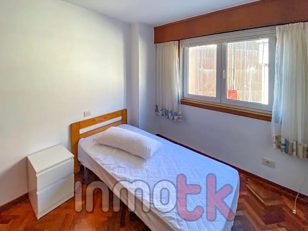 Habitación de Piso en venta en A Coruña Capital  con Parquet y Trastero