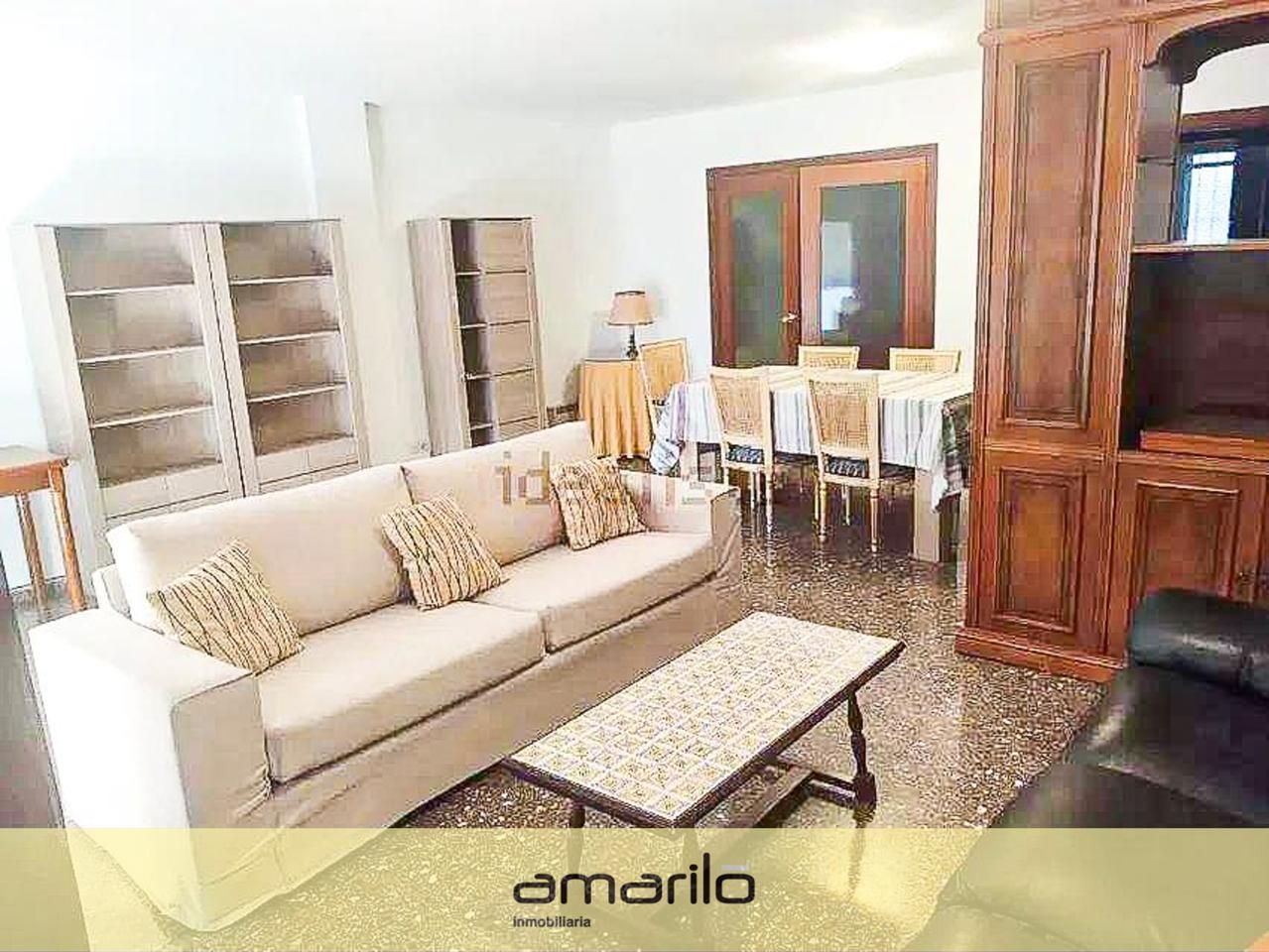 Sala d'estar de Pis de lloguer en  Valencia Capital amb Aire condicionat, Terrassa i Moblat