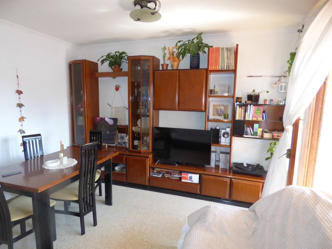 Wohnzimmer von Dachboden zum verkauf in Malgrat de Mar mit Heizung und Balkon