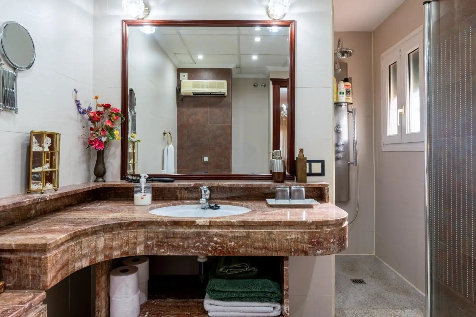 Chalet con terraza en venta en Sanlúcar la Mayor, imagen 58