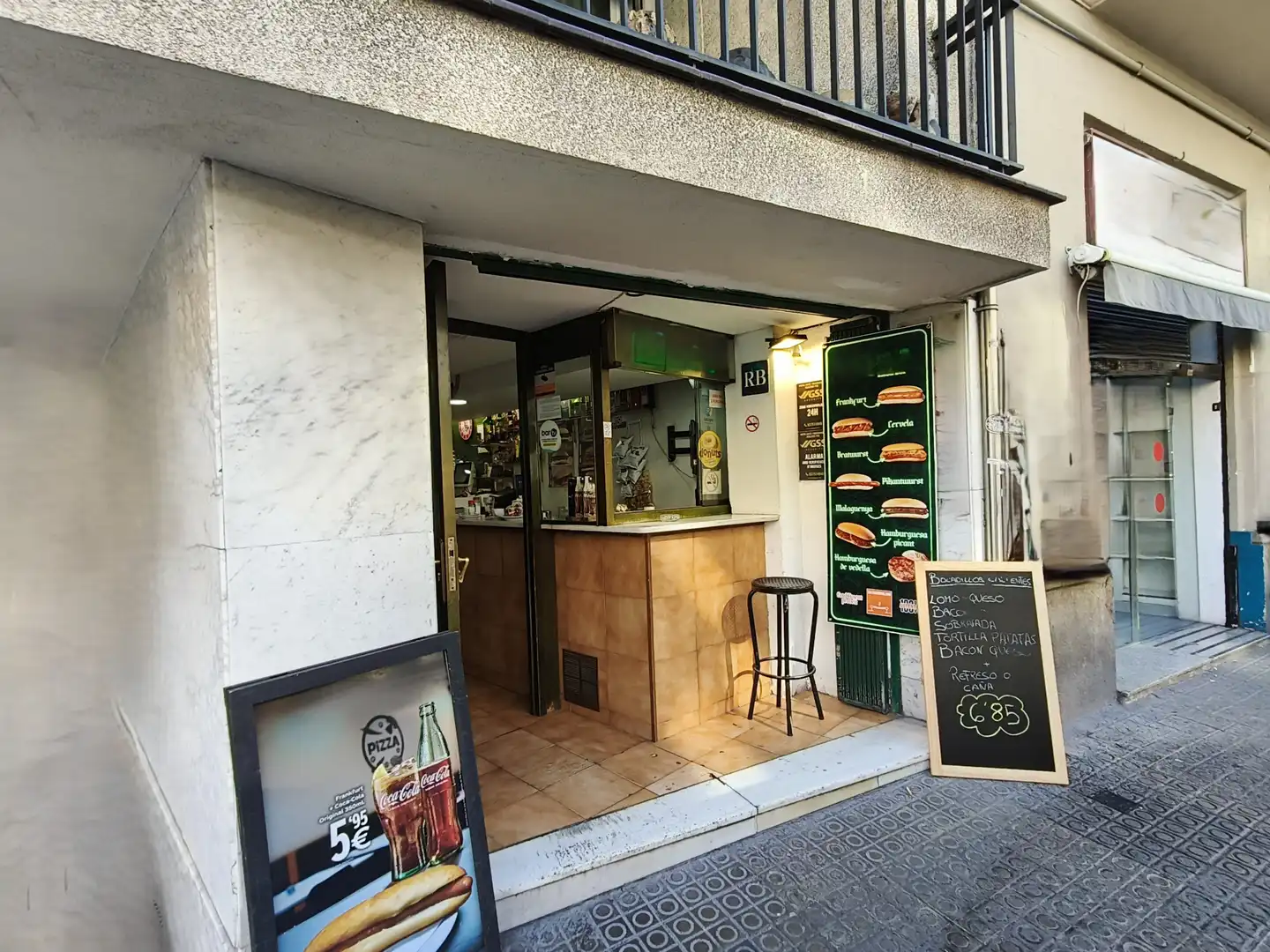Local en traspaso en Barcelona con Aire acondicionado y Amueblado