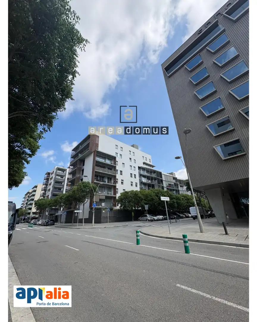 Vista exterior de Piso en venta en Sant Feliu de Llobregat con Calefacción, Jardín privado y Trastero