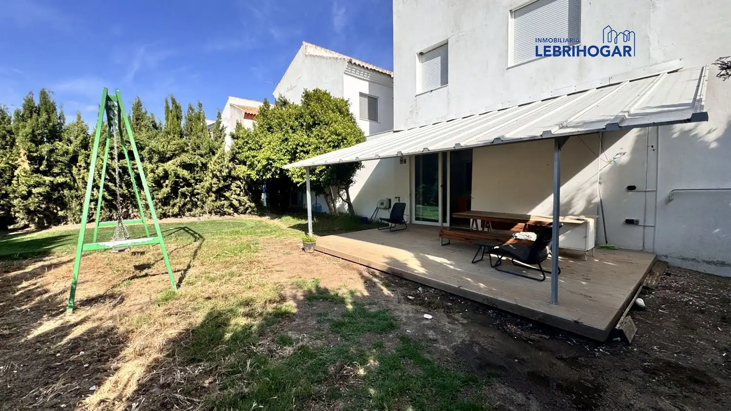 Jardín de Casa adosada en venta en Lebrija con Aire acondicionado, Calefacción y Terraza