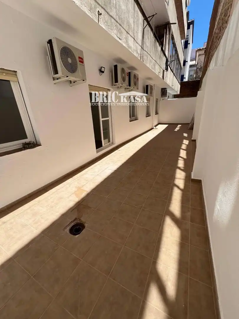 Terraza de Piso de alquiler en Cáceres con Aire acondicionado, Terraza y Alarma