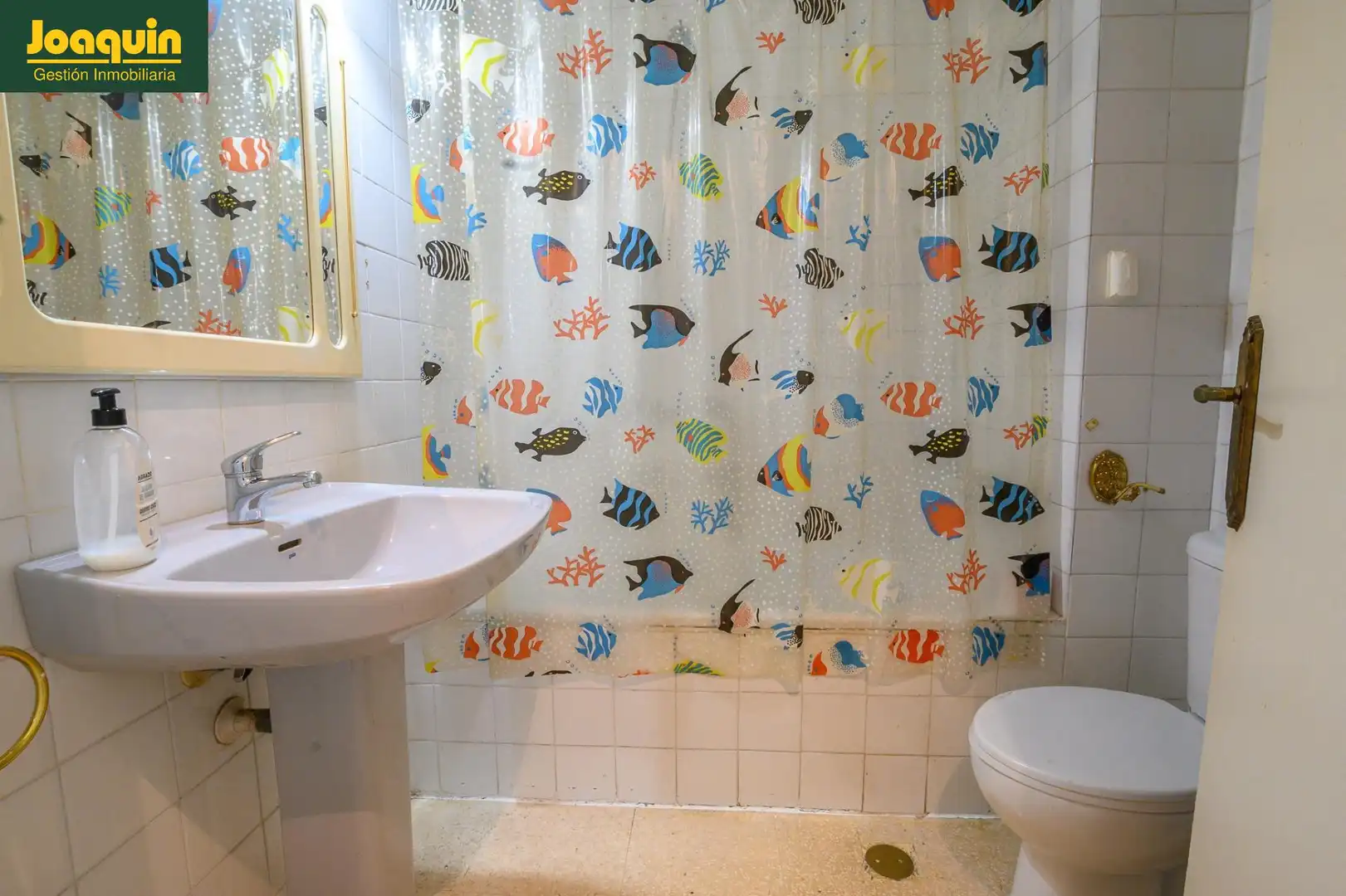 Bathroom of Flat for sale in Córdoba  with Terrace