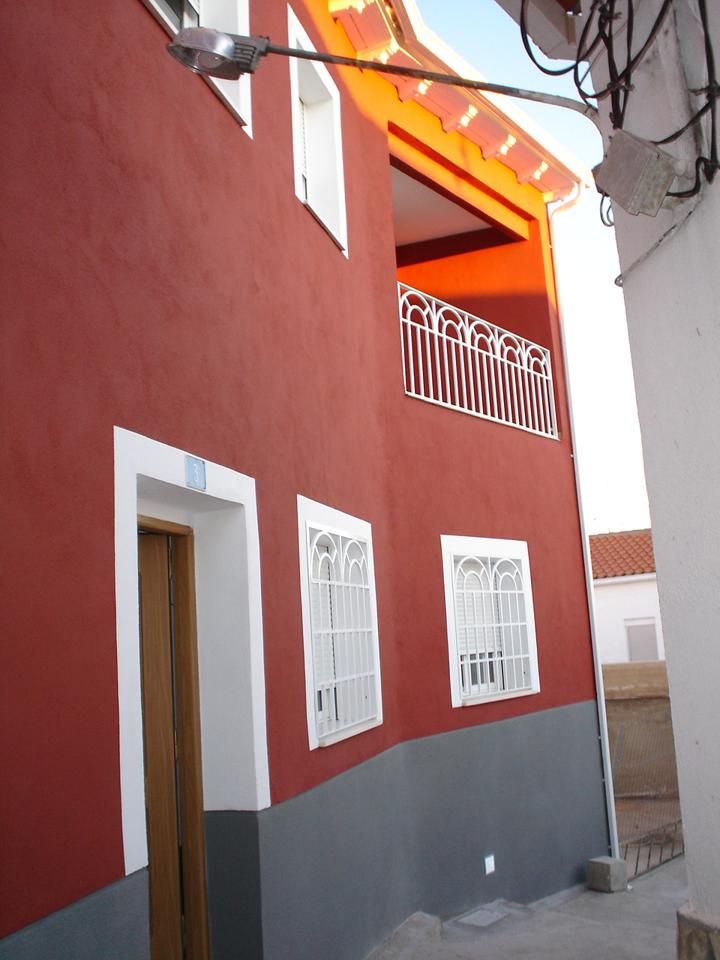 Vista exterior de Casa o chalet en venta en Saelices con Calefacción y Amueblado