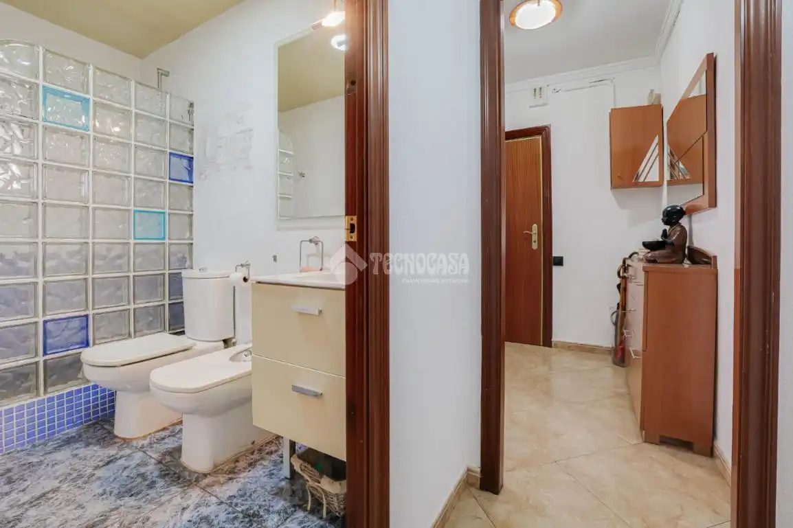 Baño de Piso en venta en Badalona con Balcón