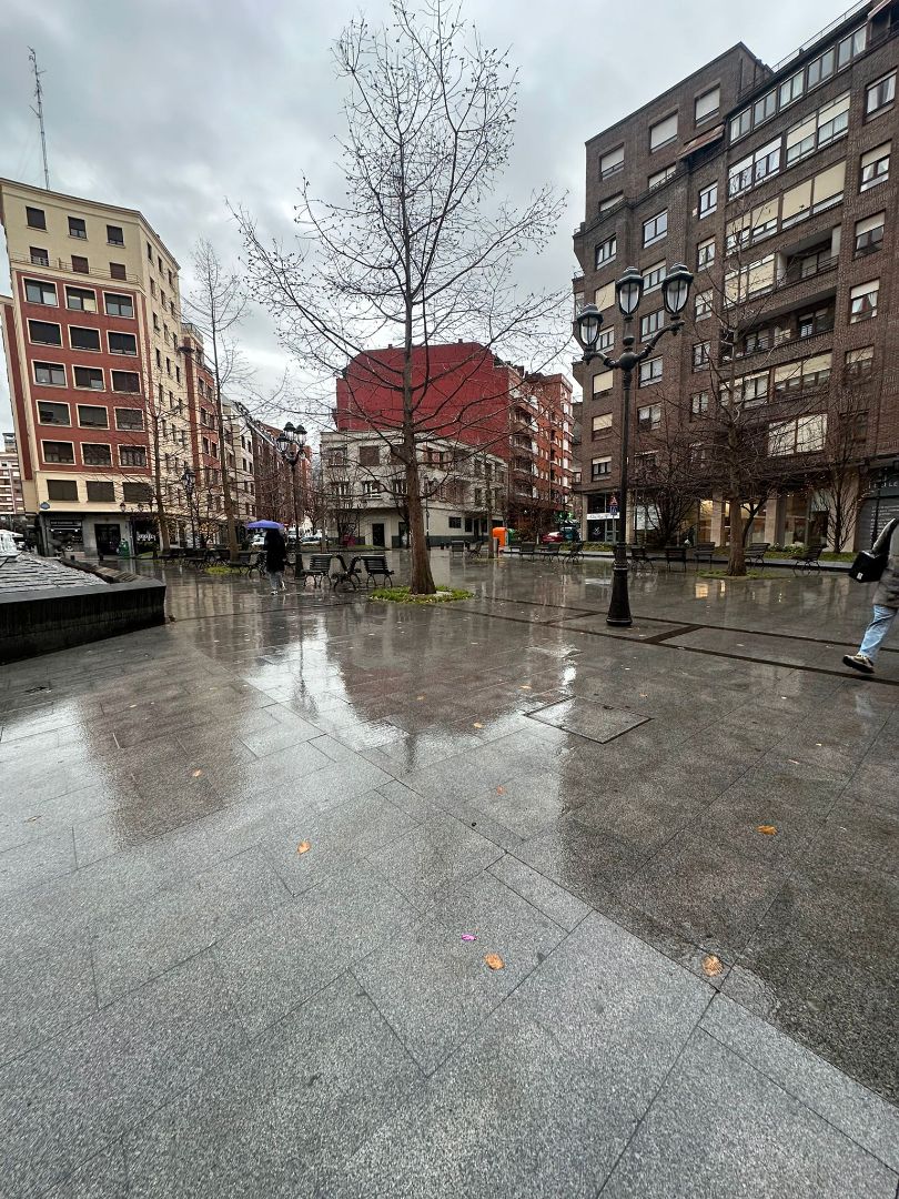Vista exterior de Pis en venda en Bilbao  amb Moblat