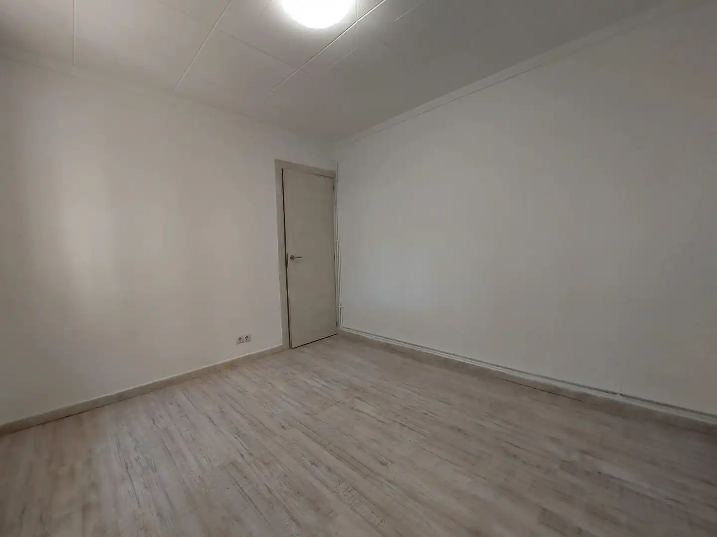 Habitación de Piso en venta en Sabadell con Calefacción, Parquet y Horno