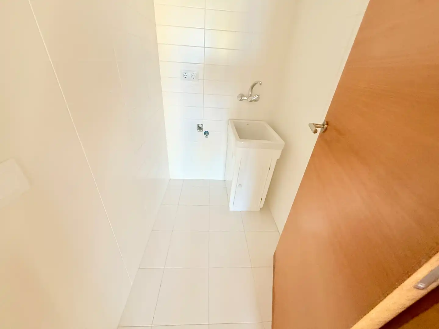 Badezimmer von Wohnung zum Verkauf in Baiona mit Parkett, Terrasse und Abstellraum