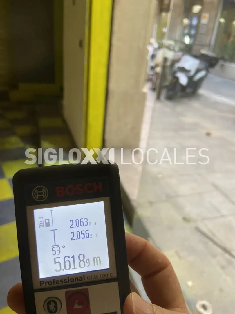 Aparcament de Local de lloguer en Barcelona amb Aire condicionat
