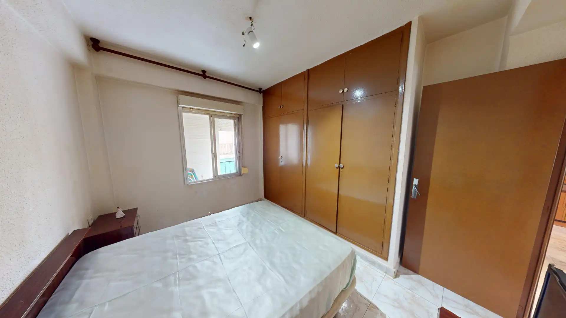 Schlafzimmer von Wohnung zum Verkauf in Alicante / Alacant mit Balkon