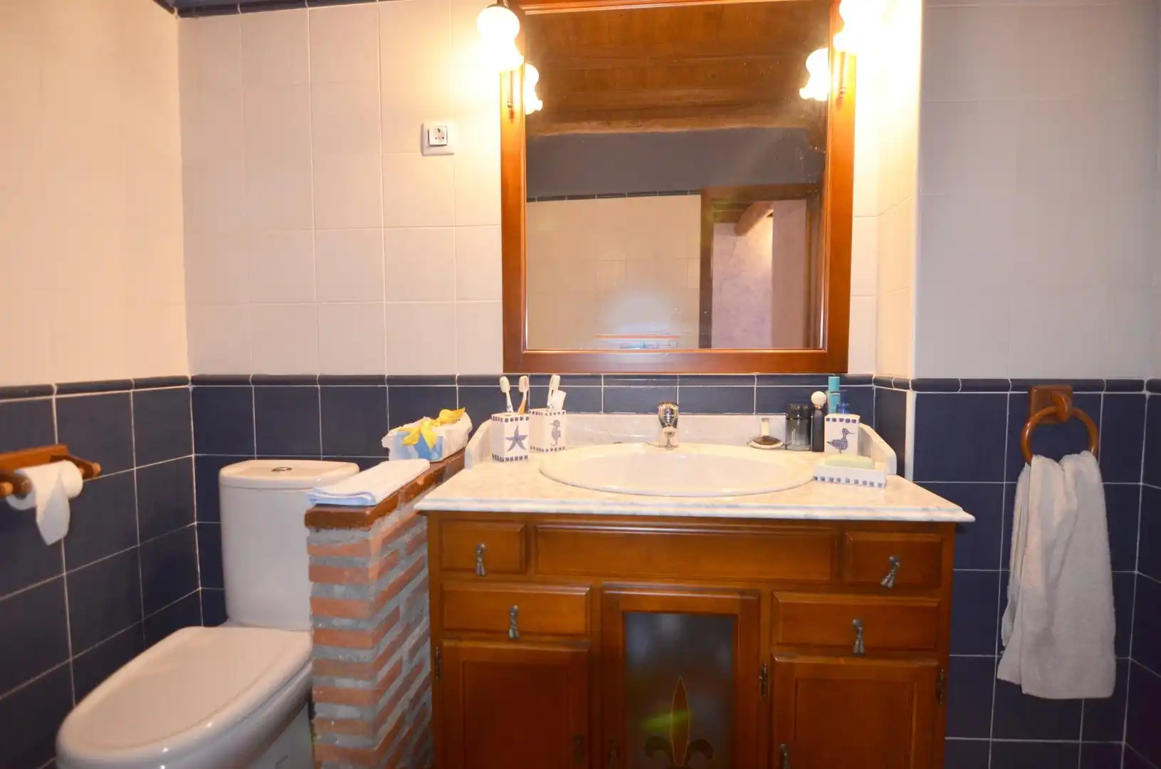 Baño de Casa o chalet en venta en Villanueva del Conde con Calefacción, Trastero y Amueblado