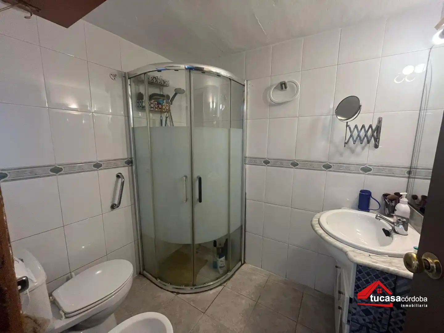 Badezimmer von Haus oder Chalet zum Verkauf in Obejo mit Abstellraum und Schwimmbad
