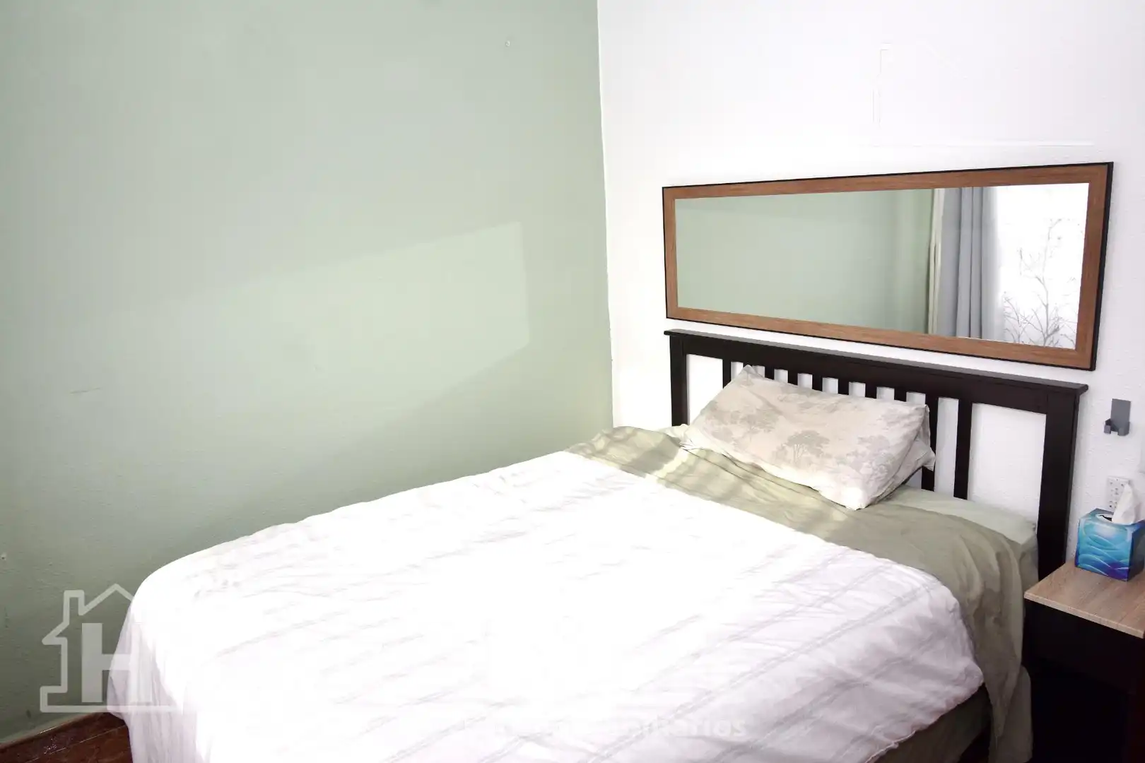 Bedroom of Flat for sale in Valencia