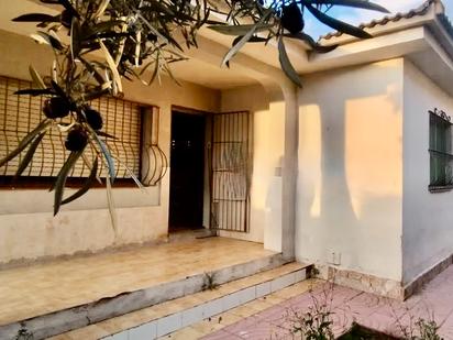 Exterior view of House or chalet for sale in Santa Oliva  with Private garden, Parquet flooring and Terrace