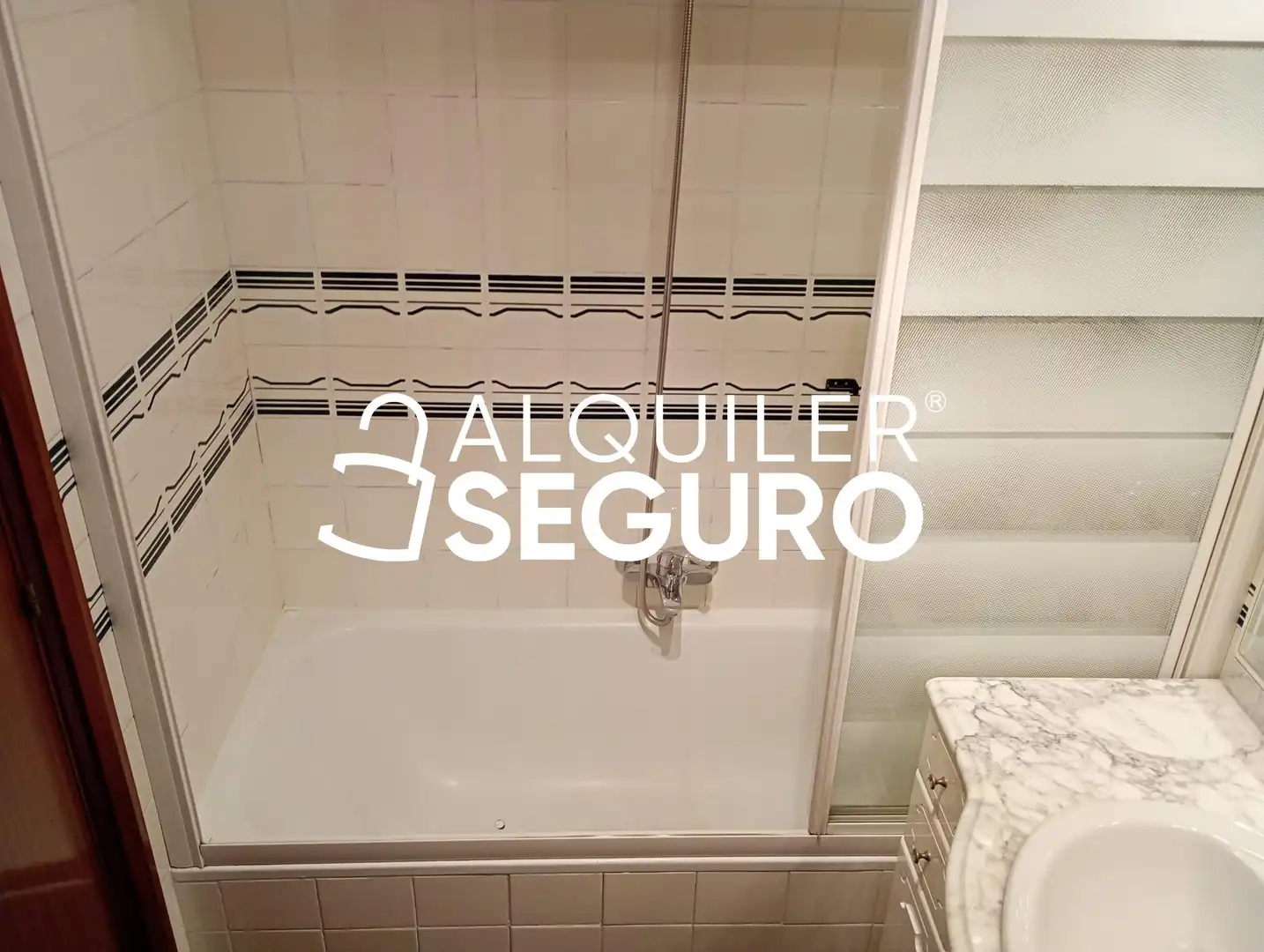 Badezimmer von Wohnung zur Miete in Vitoria - Gasteiz mit Heizung, Terrasse und Möbliert