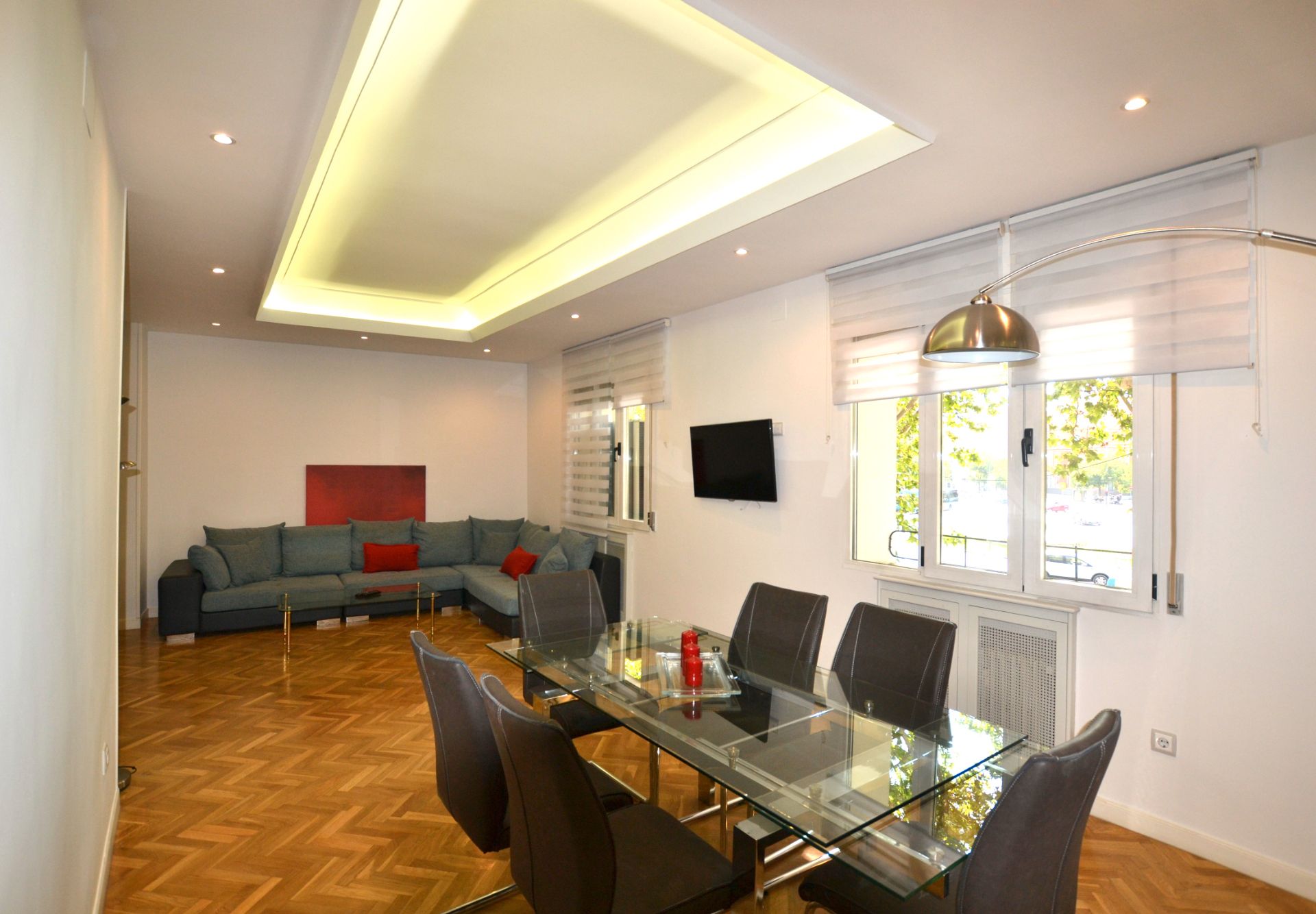Living room of Flat to rent in  Madrid Capital  with Air Conditioner, Heating and Furnished