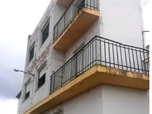 Vista exterior de Casa o xalet en venda en Entrena amb Traster i Balcó