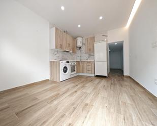 Cuina de Planta baixa en venda en  Madrid Capital amb Aire condicionat i Calefacció