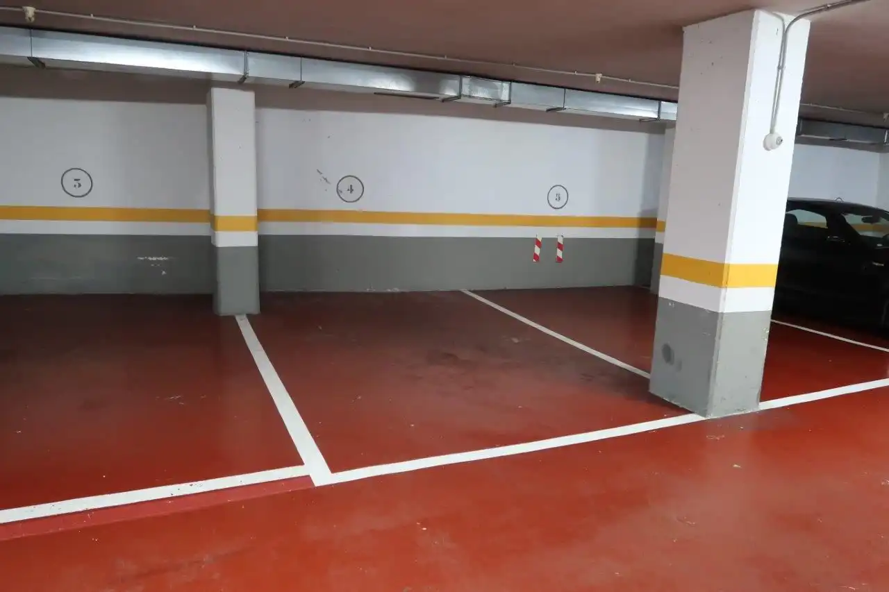 Parking of Flat for rent in A Coruña Capital   with Heating and Furnished