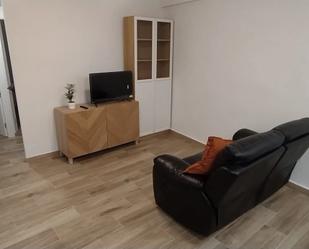 Sala d'estar de Pis de lloguer en  Murcia Capital amb Moblat i Rentadora
