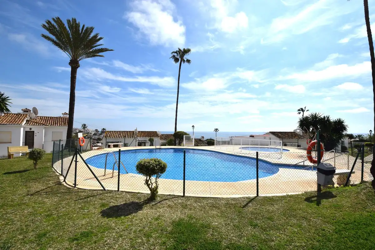 Swimming pool of Houses for sale in Mijas  with Air Conditioner, Heating and Private garden