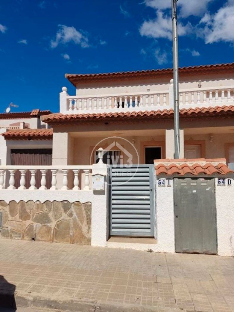 Exterior view of Single-family semi-detached for sale in Mont-roig del Camp  with Air Conditioner and Furnished