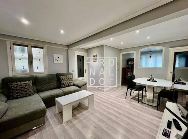 Piso en Venta en TEODORO MURUA en Azken Portu - Behobia