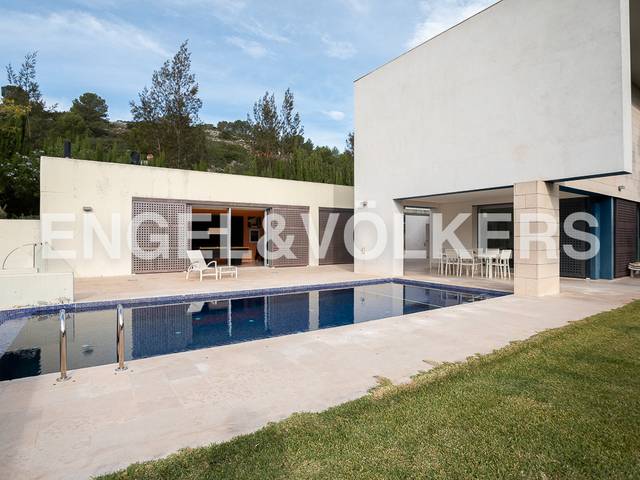 Casa-chalet en Venta en Rugat