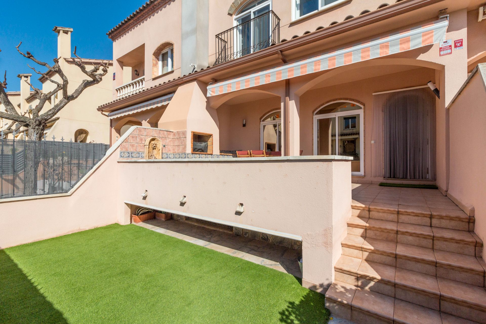 Garden of Single-family semi-detached for sale in Vandellòs i l'Hospitalet de l'Infant  with Air Conditioner, Private garden and Parquet flooring