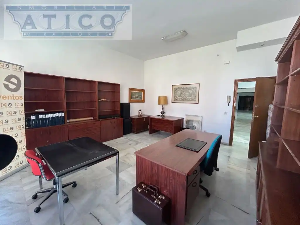 Office for sale in Sevilla