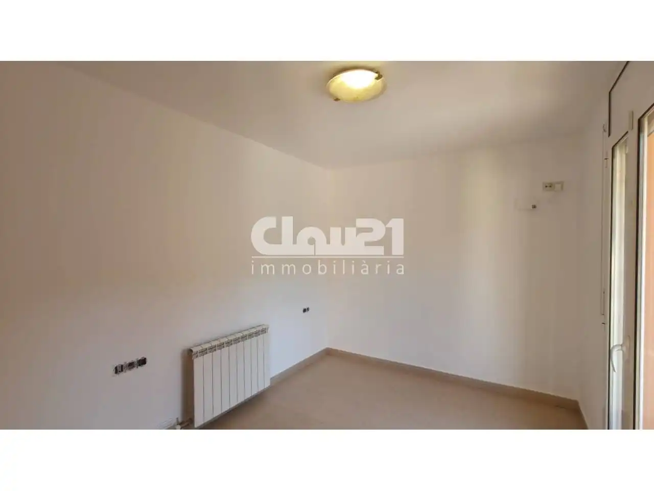 Habitación de Piso en venta en Avià con Calefacción, Terraza y Balcón