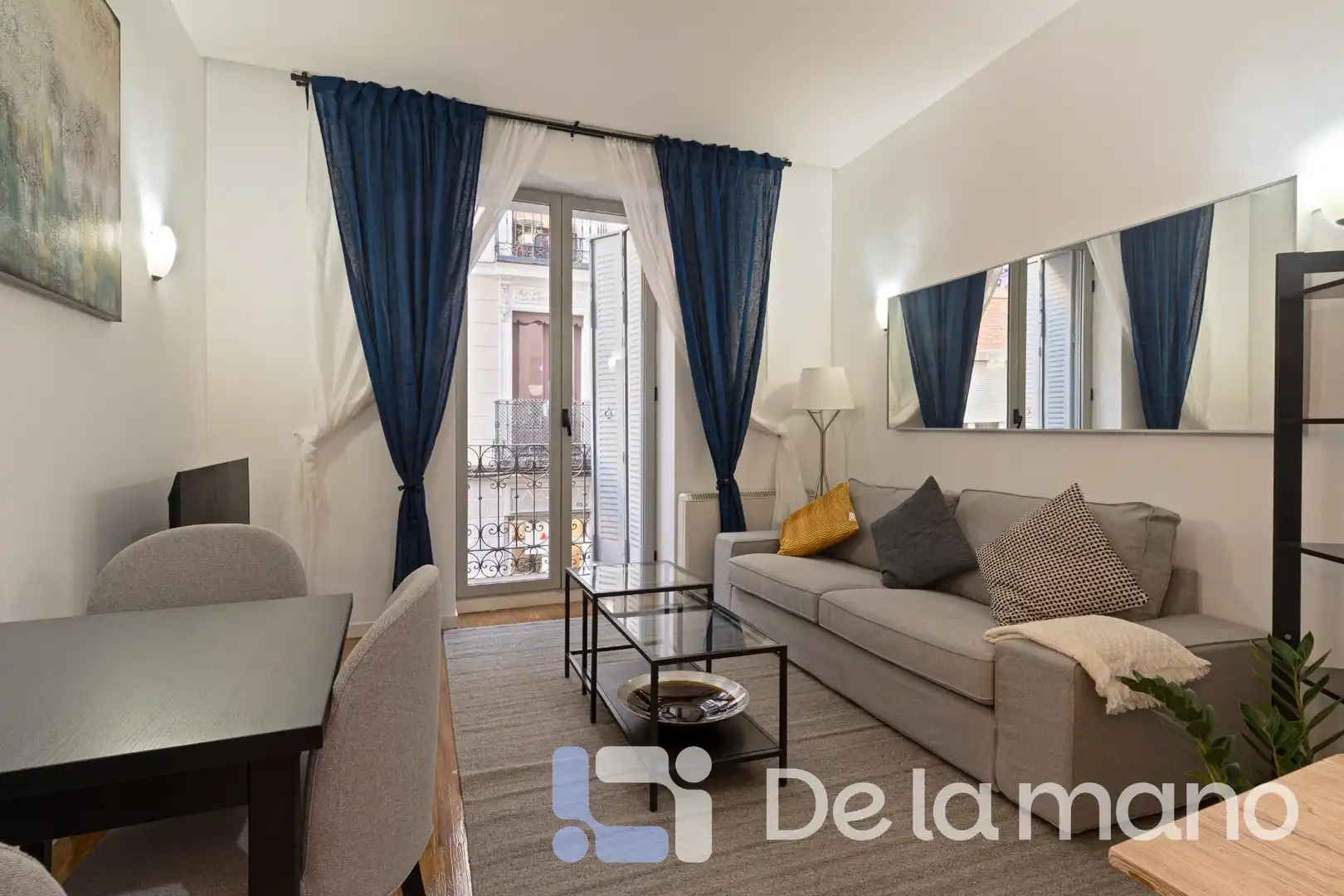 Bedroom of Flat for rent in Madrid  with Heating, Parquet flooring and Terrace