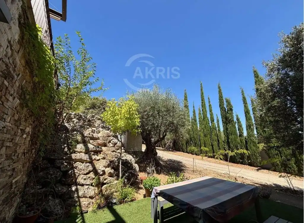 Casa amb piscina en venda a Calle Monasterio Santa María la Real, imagen 11