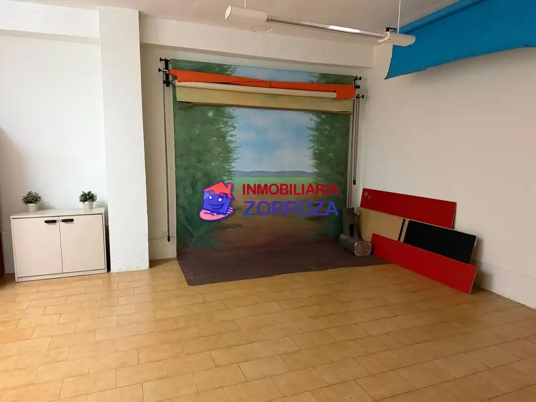 Geschaftsraum zur Miete in Untziola Kalea, Zorrotza