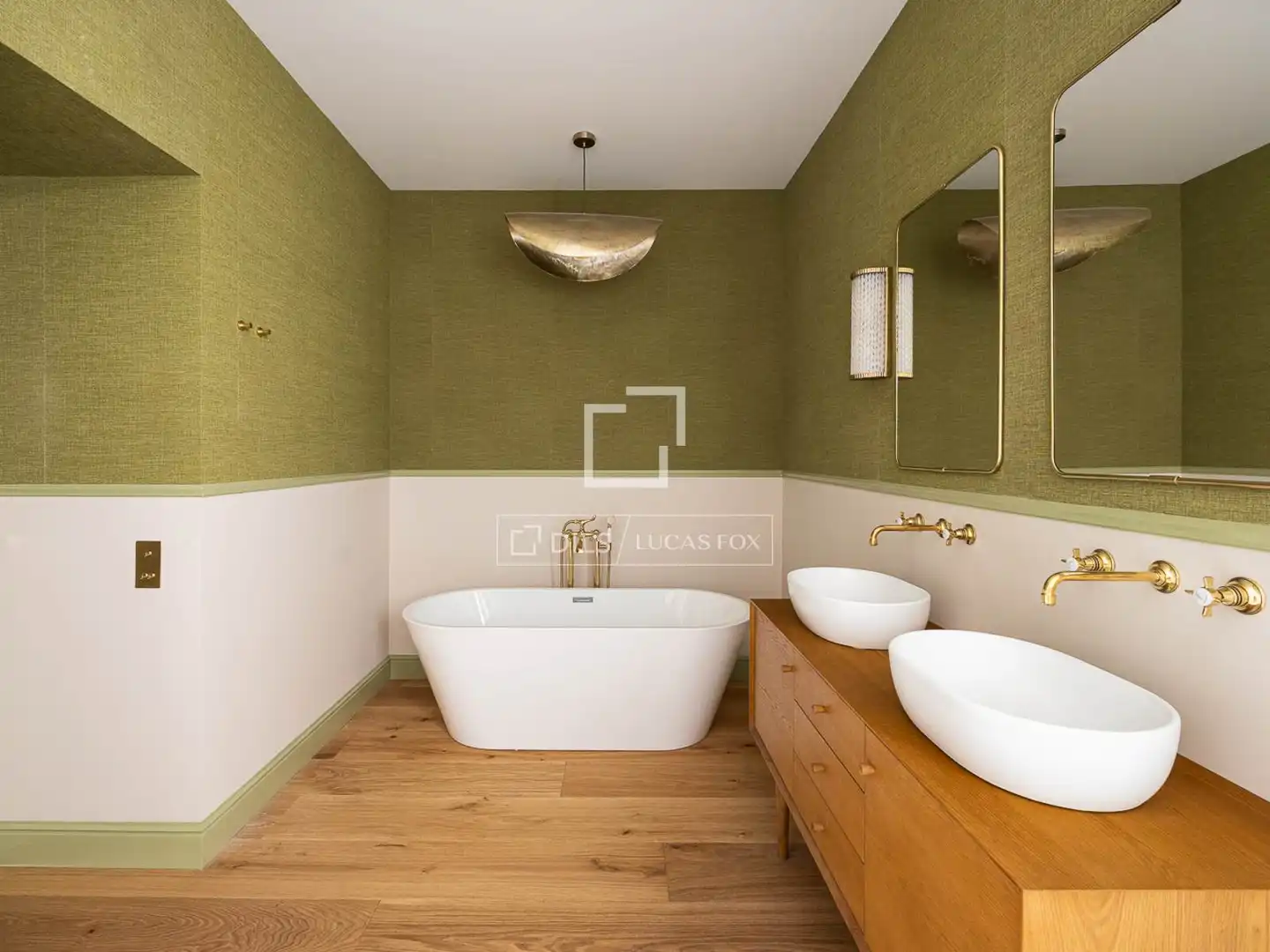 Bathroom of Flat for sale in Barcelona  with Air Conditioner, Heating and Terrace