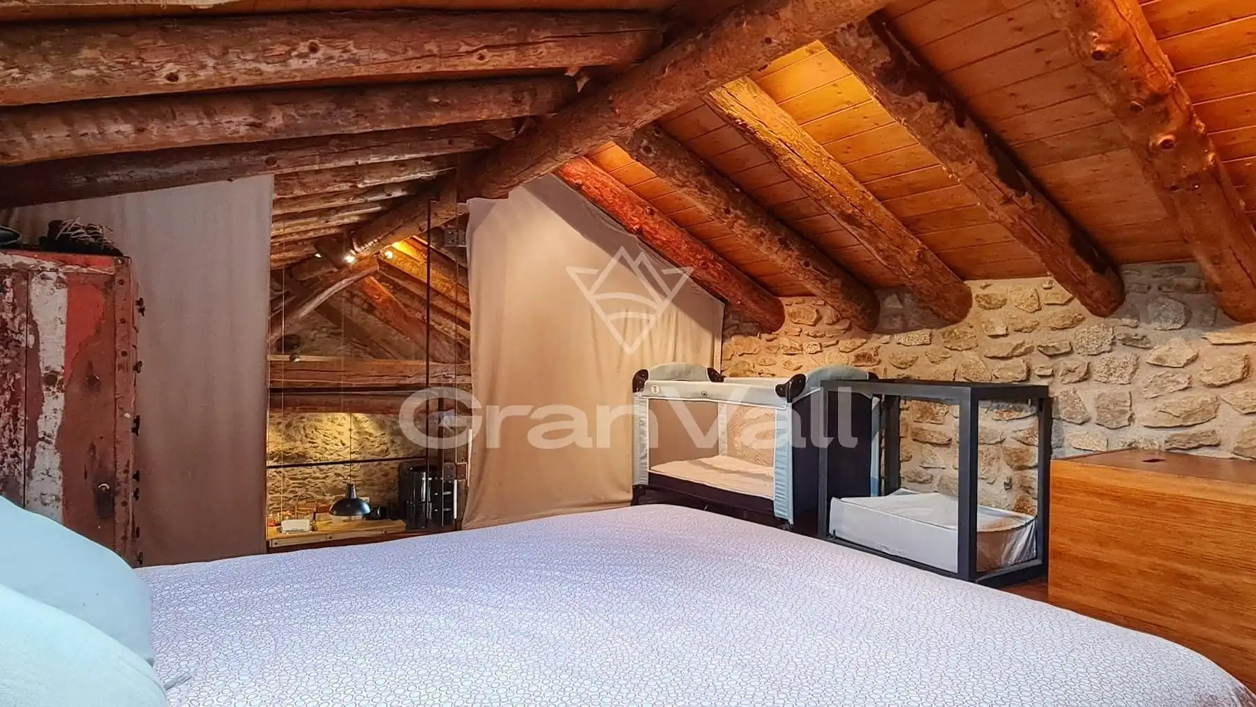 Habitación de Casa adosada en venta en Dorres con Calefacción, Jardín privado y Terraza