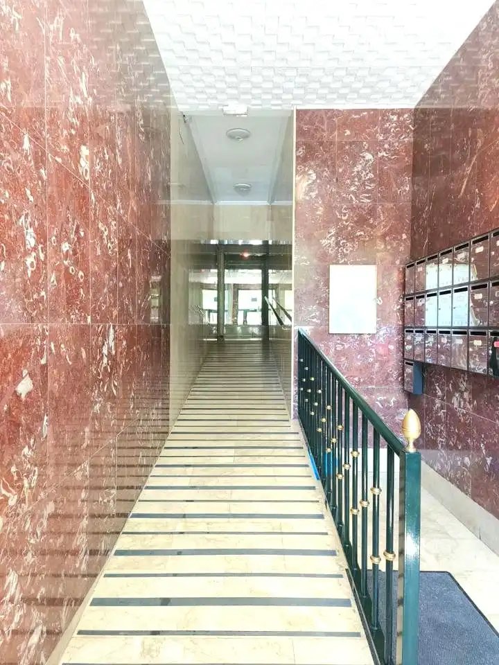 Piso en venta en Madrid con Calefacción, Parquet y Terraza