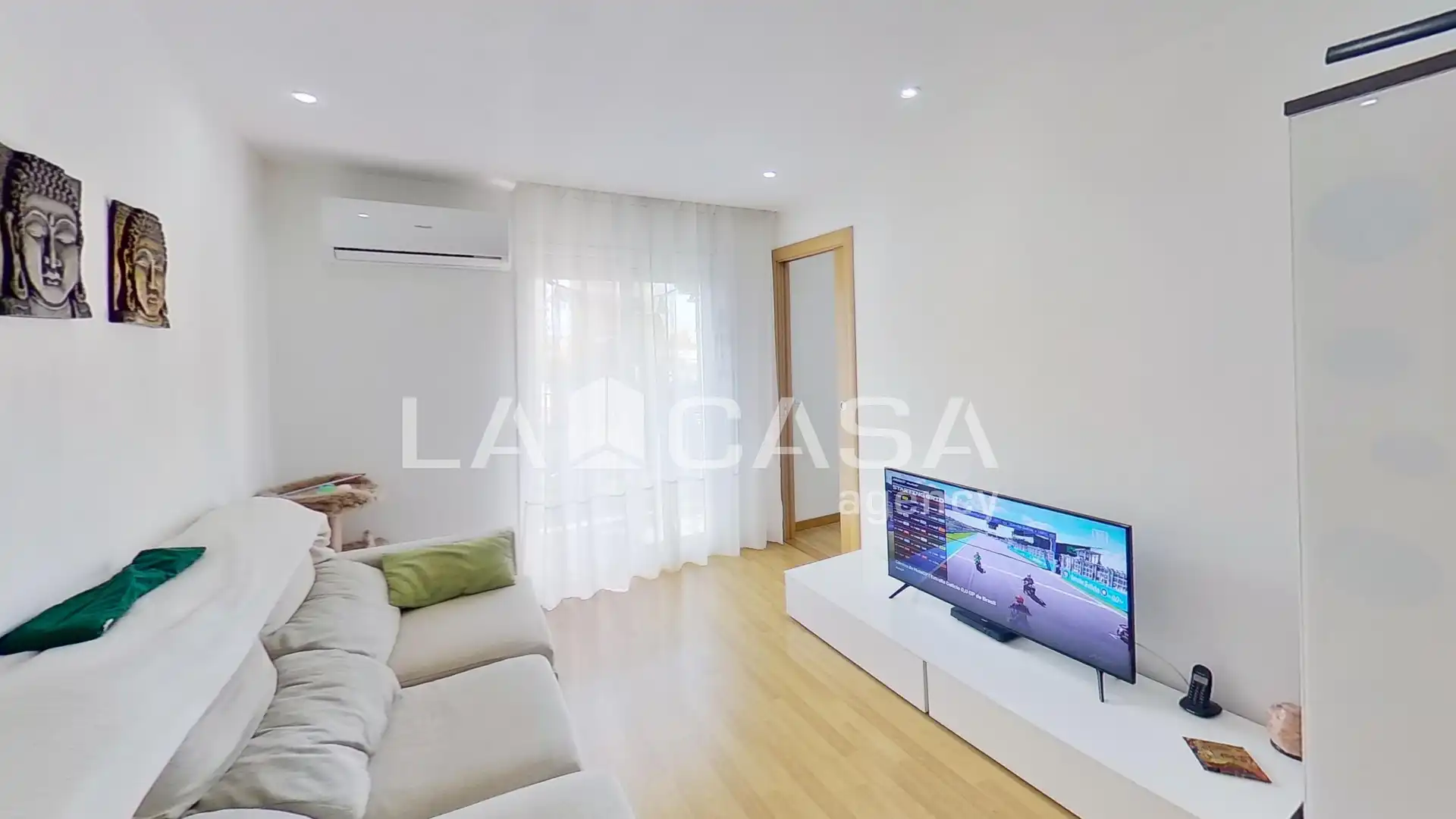 Sala d'estar de Pis en venda en  Barcelona Capital amb Balcó