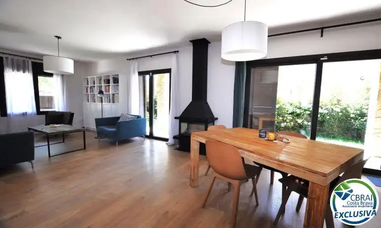 Landhaus zum Verkauf in Sant Pere Pescador, imagen 2