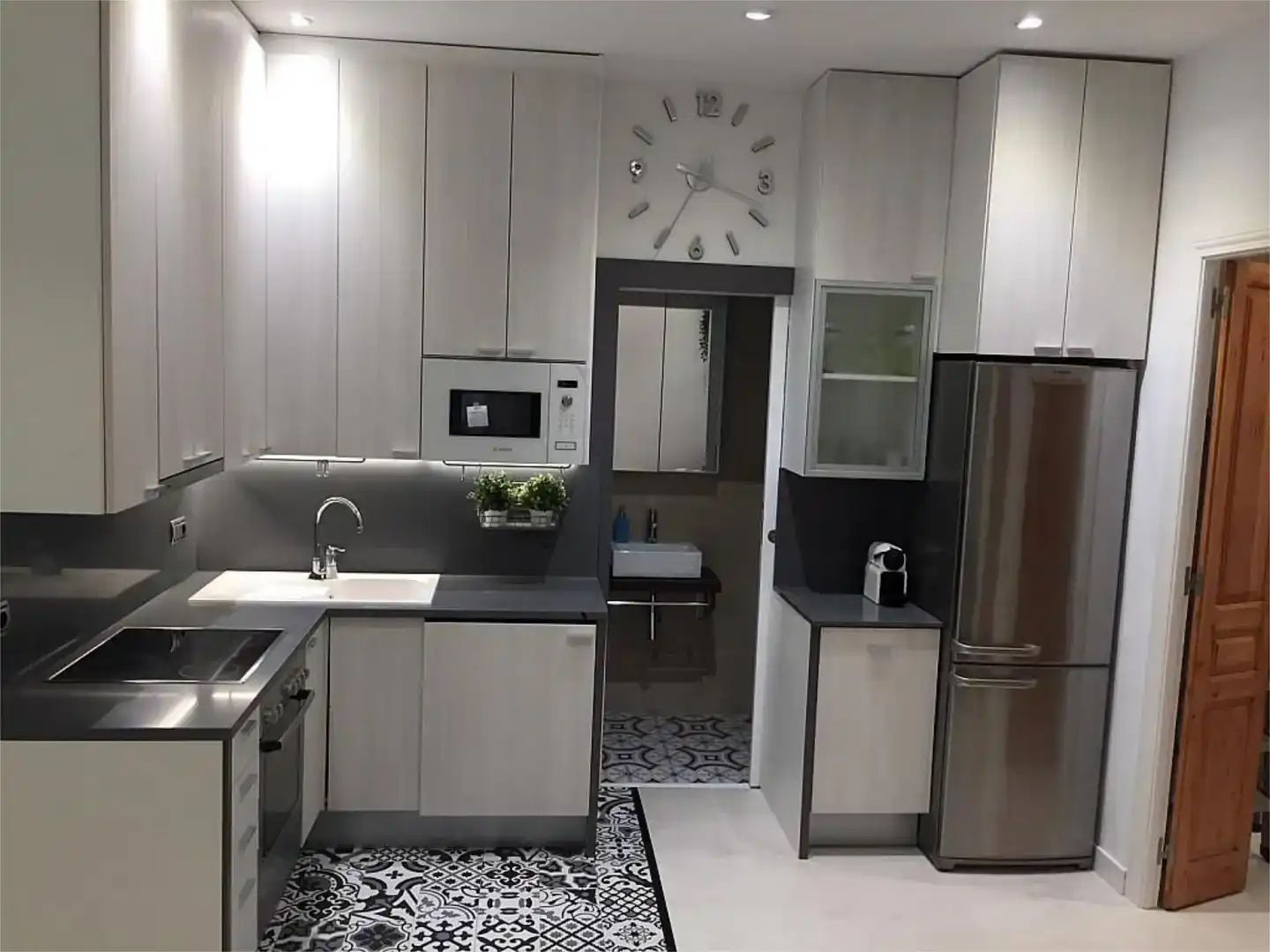 Kitchen of Apartments for rent in Casco Antiguo