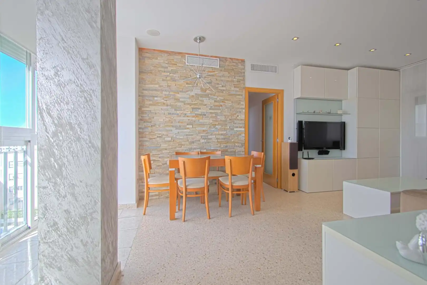 Dining room of Flat for sale in Sevilla  with Air Conditioner, Heating and Community pool