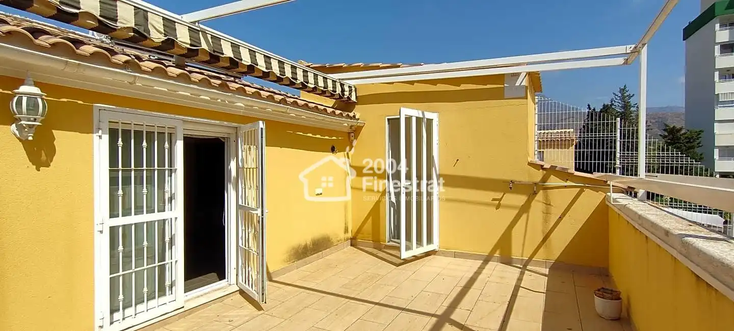 Terrassa de Casa o xalet en venda en Finestrat amb Aire condicionat, Terrassa i Piscina